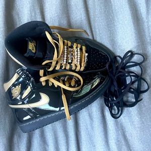 2020 Air Jordan 1 Retro High OG Black Metallic Gold size Men’s 8.5
